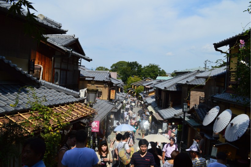 Loved the cosy and narrow streets :)